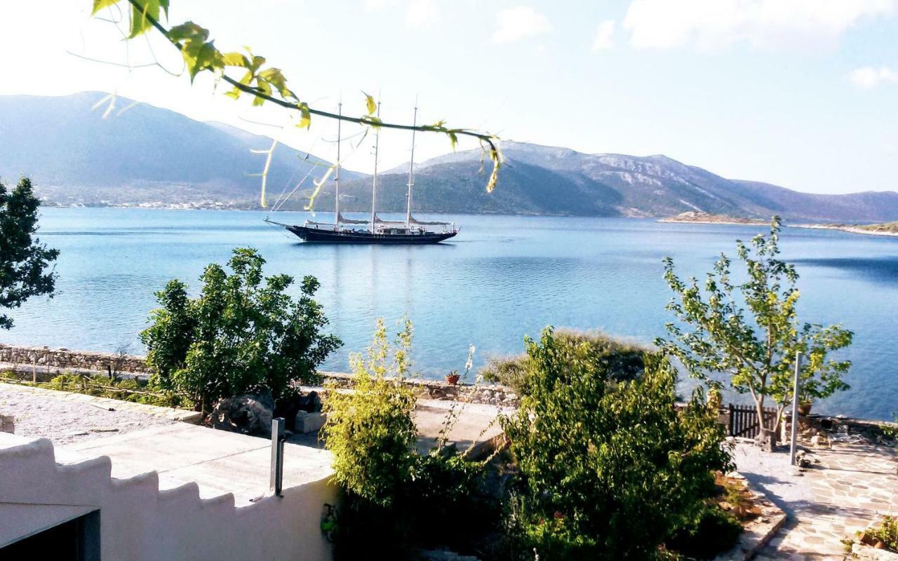 Blueline Guesthouse Agios Dimitrios  Esterno foto